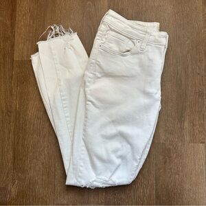 Universal Thread Mid Rise Skinny Women's White Distressed Jeans